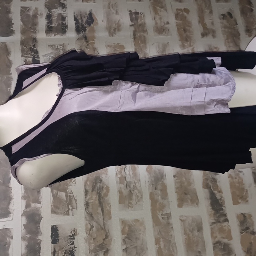 Remanika summer Black Top w/splash of lavender🦄